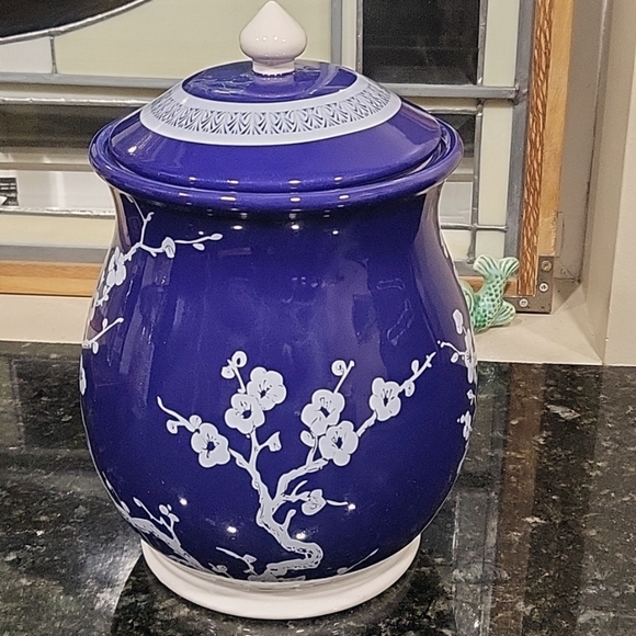 Nonni's Other - Nonni's Cookie Storage Jar Collectible Handmade White Floral Design on Blue